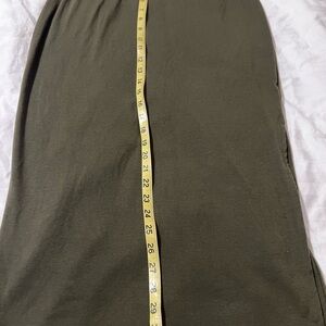 Gibson look Women’s mid length skirt size medium